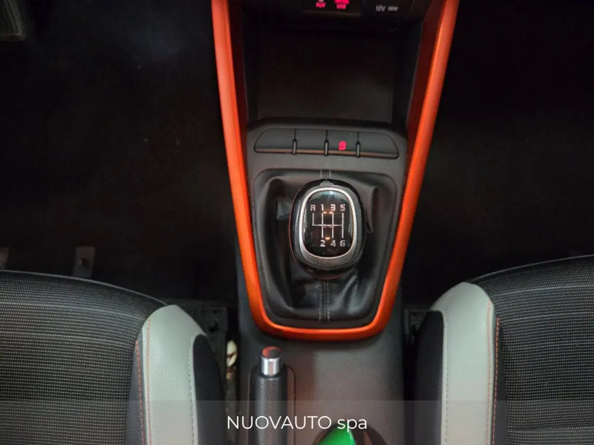 Kia Stonic usata a Arezzo (17)