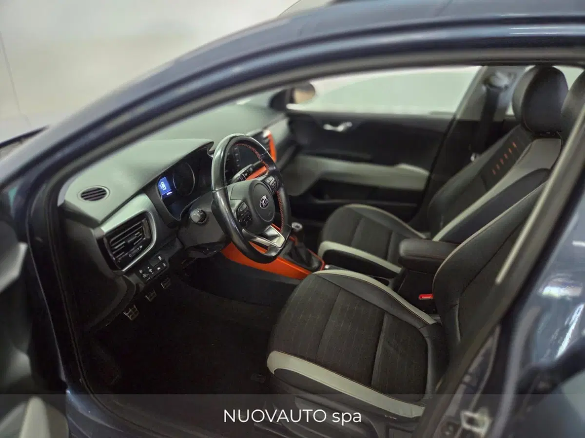 Kia Stonic usata a Arezzo (7)
