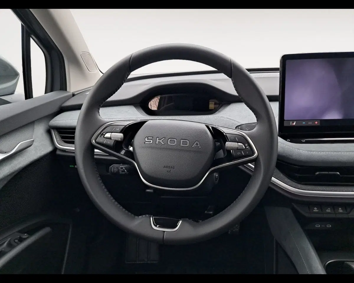 Skoda Enyaq usata a Ravenna (10)
