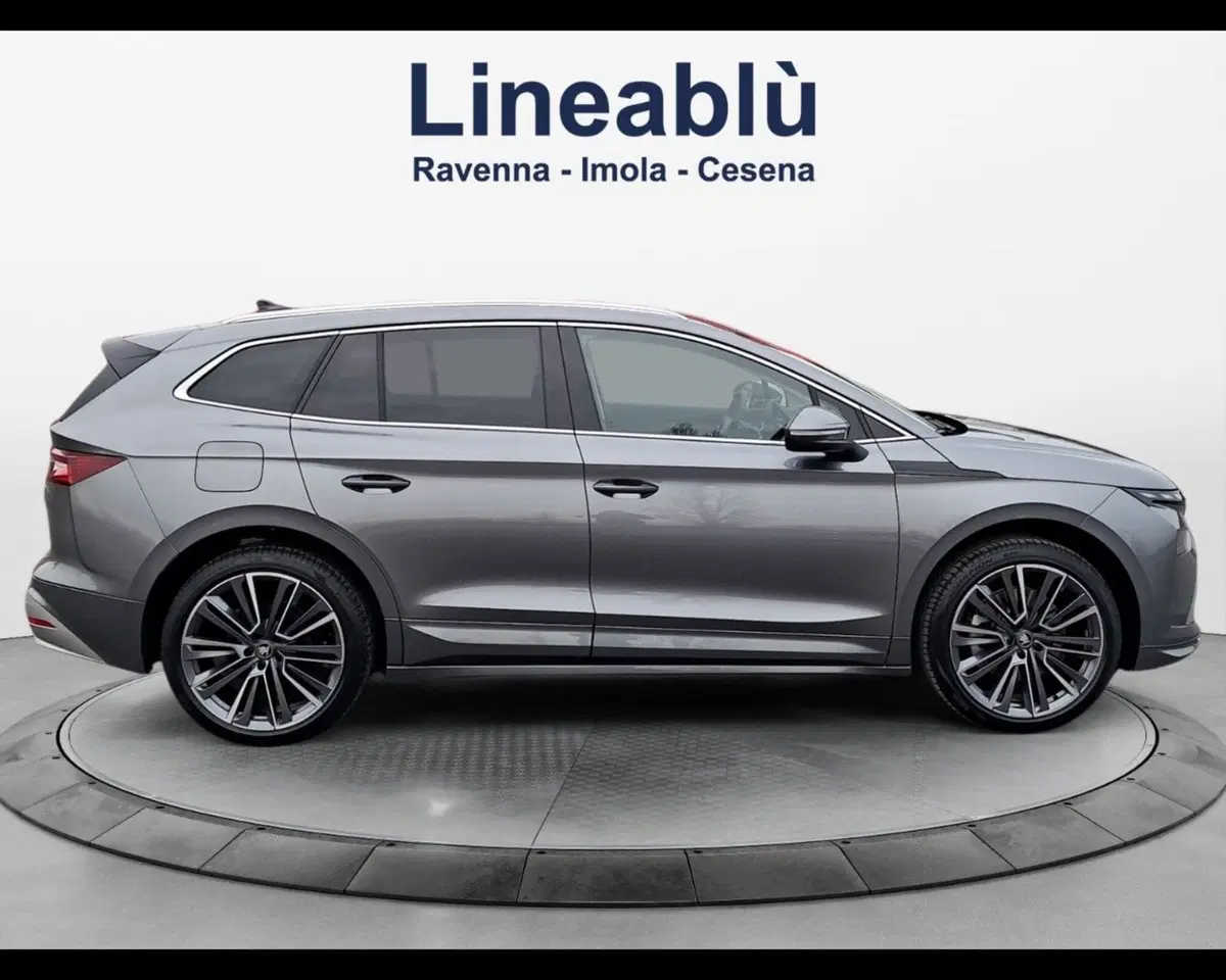 Skoda Enyaq usata a Ravenna (7)