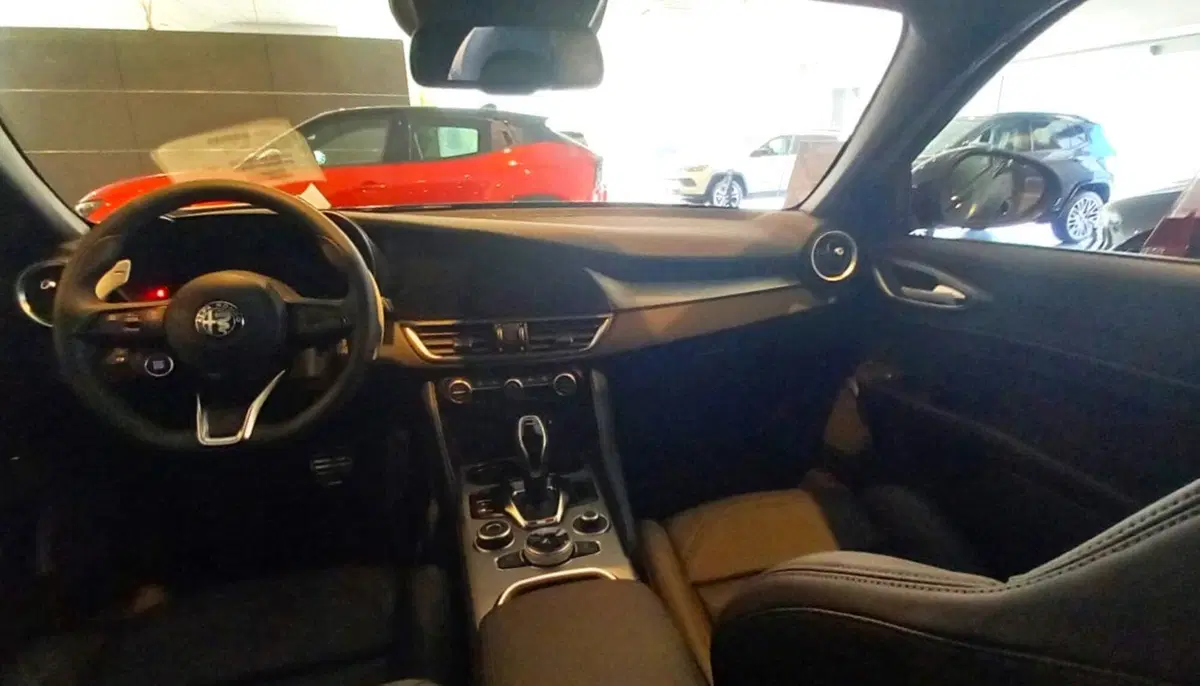 Alfa Romeo Giulia nuova a Benevento (12)