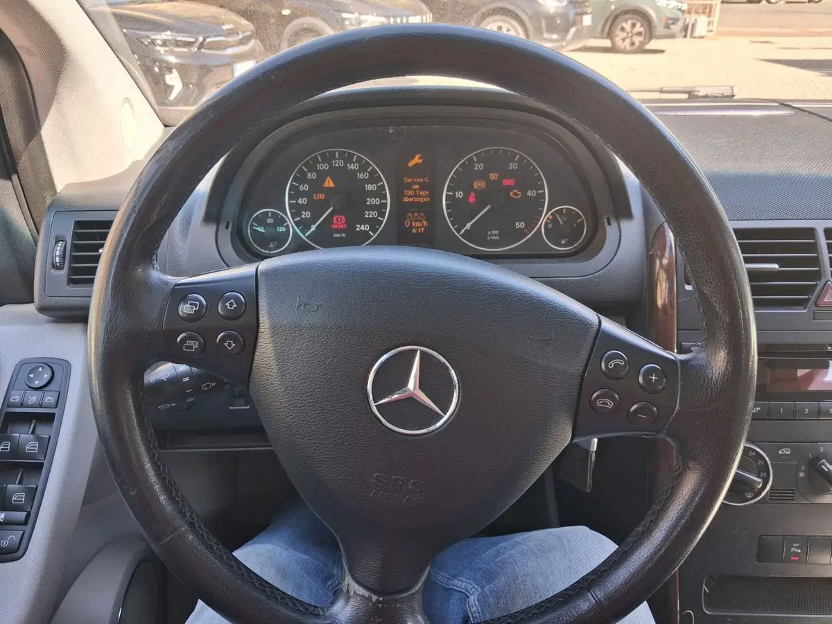 Mercedes-Benz Classe A usata a Firenze (9)