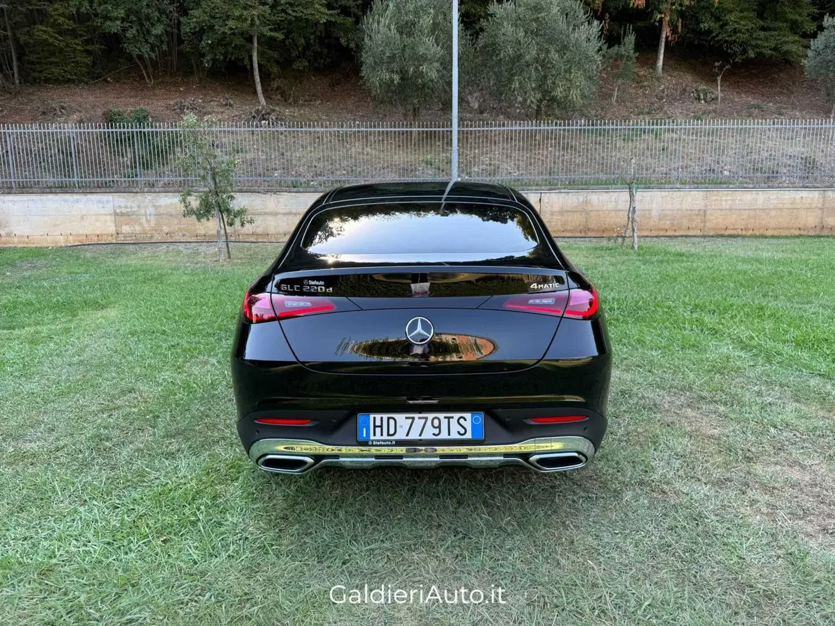 Mercedes-Benz GLC Coupé nuova a Salerno (11)