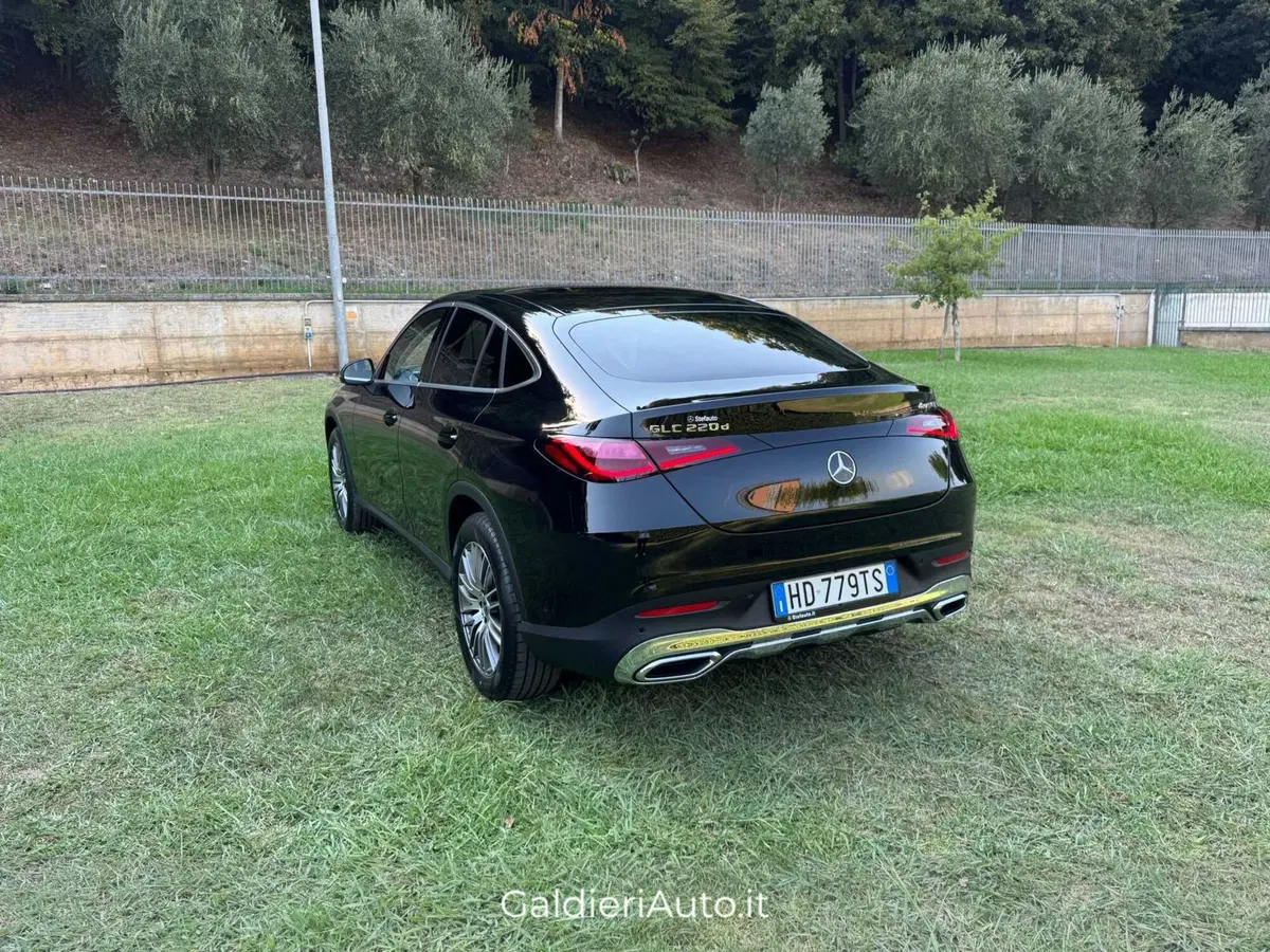Mercedes-Benz GLC Coupé nuova a Salerno (3)