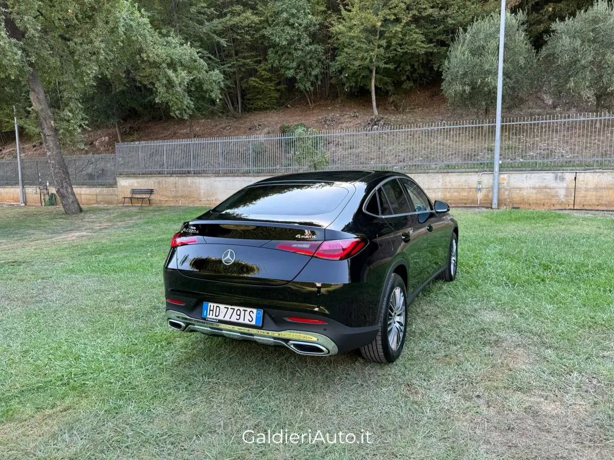 Mercedes-Benz GLC Coupé nuova a Salerno (4)