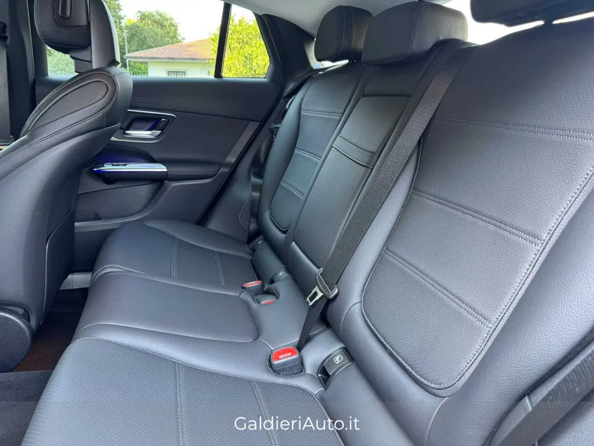Mercedes-Benz GLC Coupé nuova a Salerno (7)