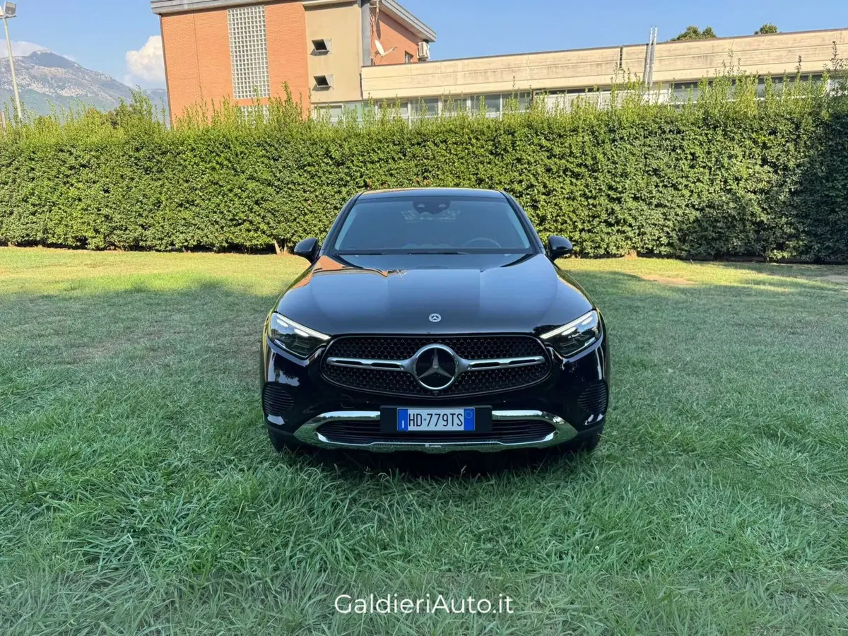 Mercedes-Benz GLC Coupé nuova a Salerno (9)