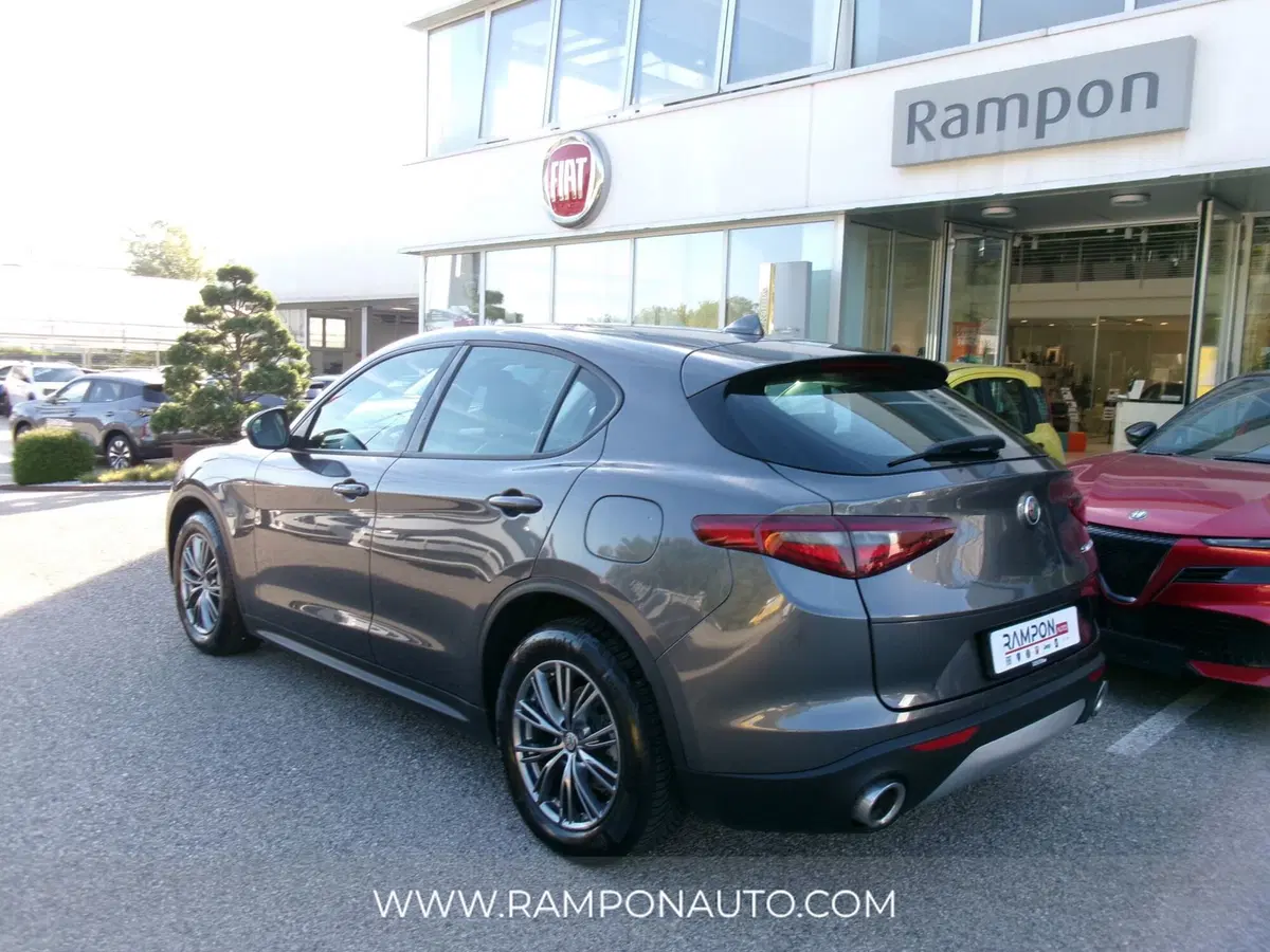 Alfa Romeo Stelvio usata a Venezia (5)