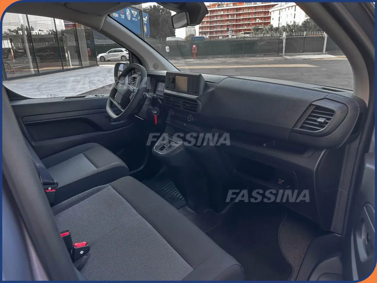 Fiat Scudo Furgone nuova a Milano (14)