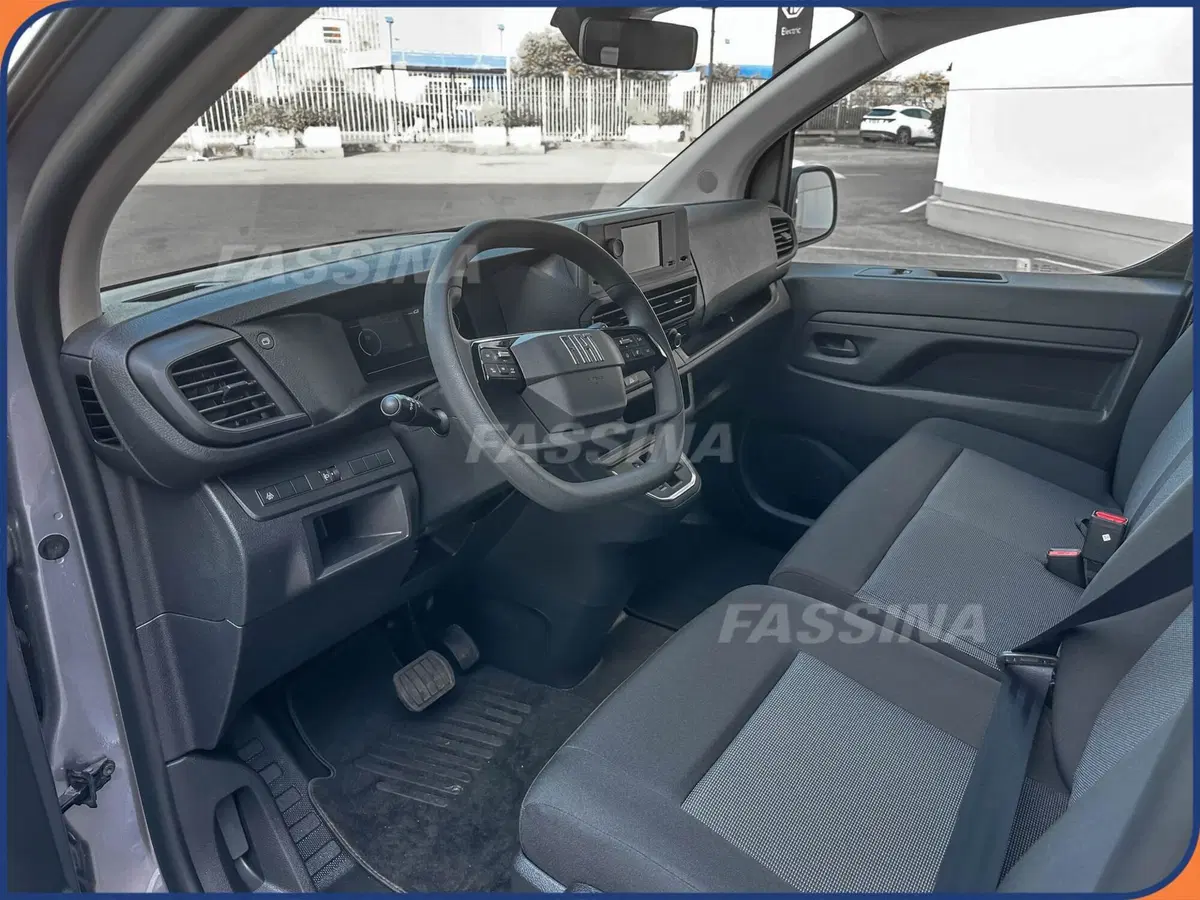 Fiat Scudo Furgone nuova a Milano (9)