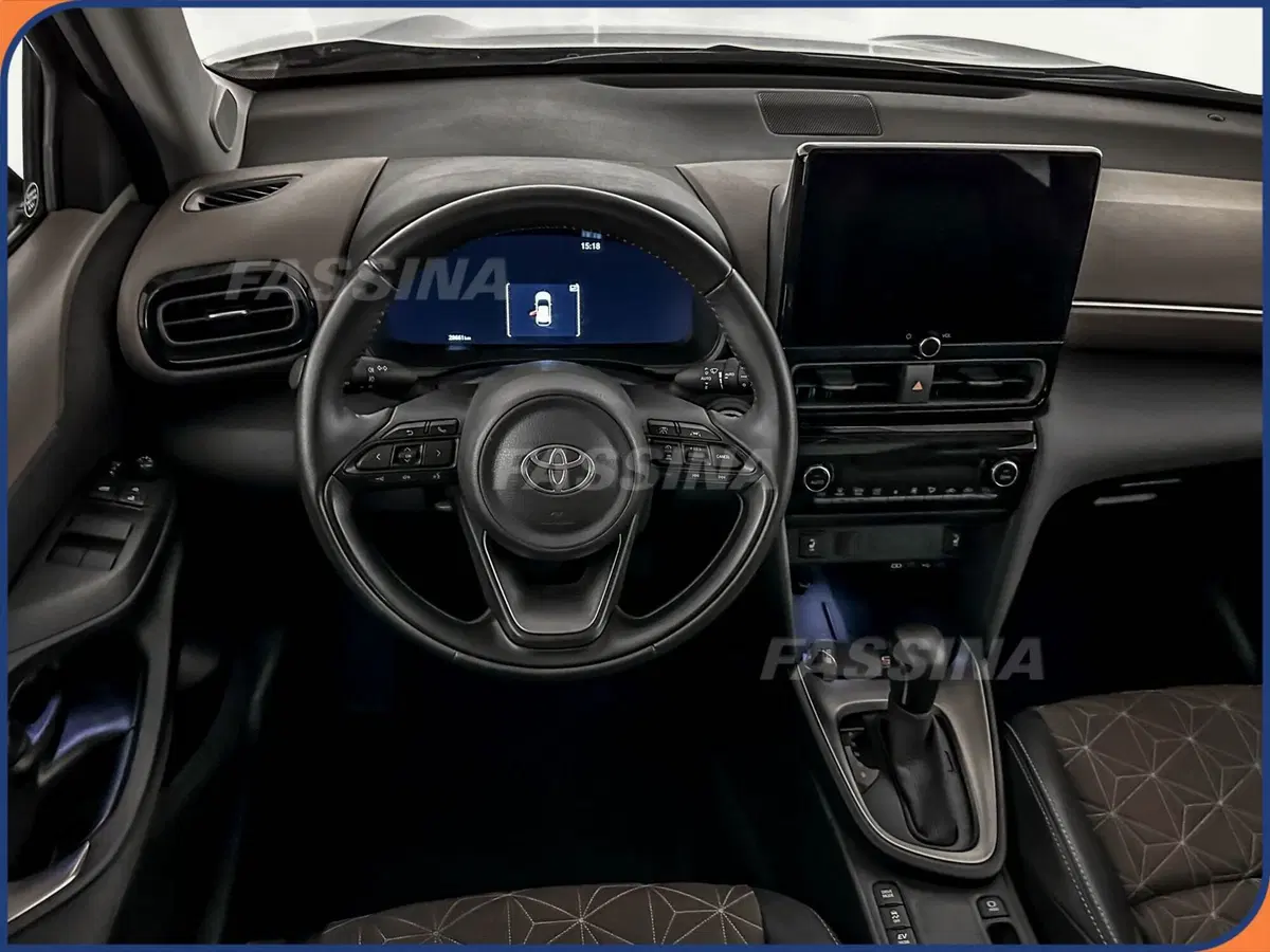 Toyota Yaris Cross usata a Milano (11)