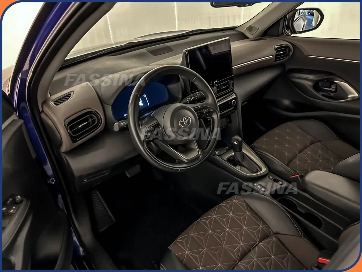 Toyota Yaris Cross usata a Milano (9)