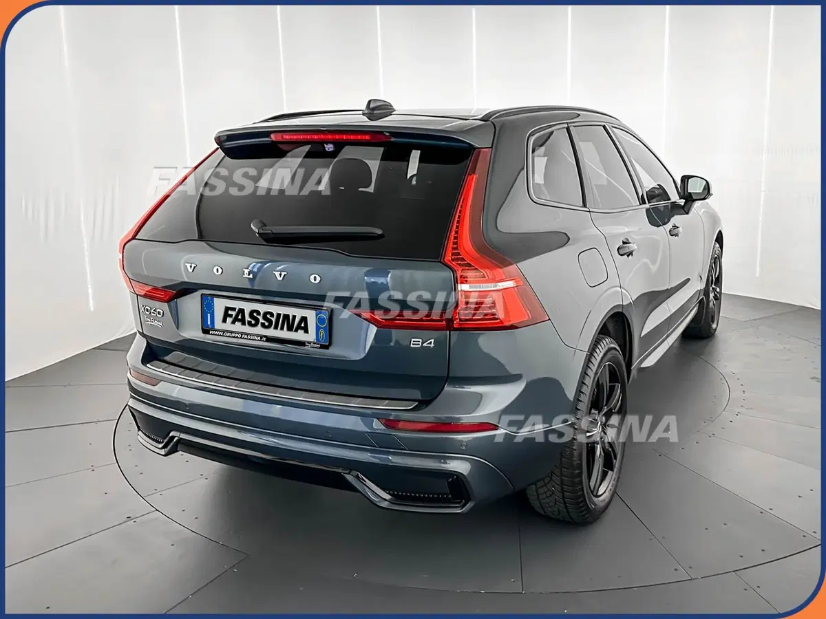 Volvo XC60 usata a Milano (6)