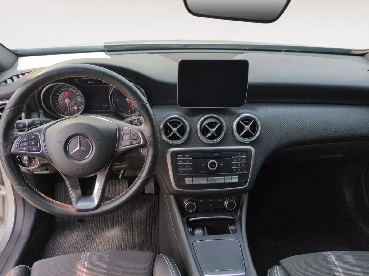 Mercedes-Benz Classe A usata a Agrigento (10)