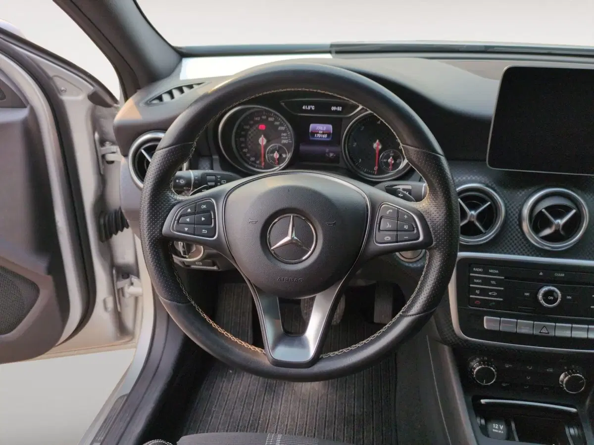 Mercedes-Benz Classe A usata a Agrigento (12)