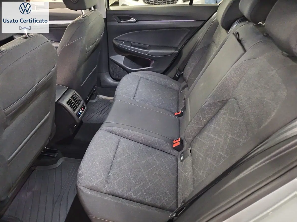 Volkswagen Golf usata a Genova (11)