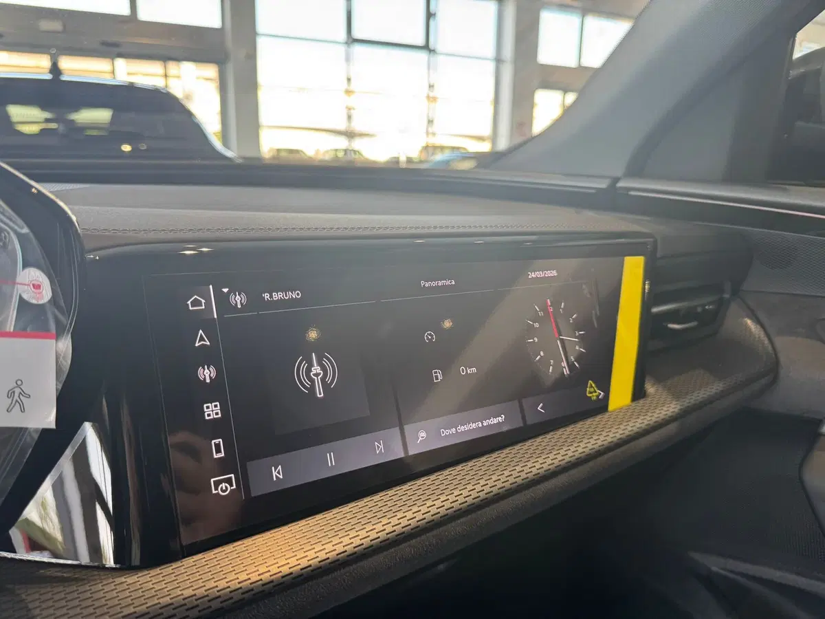 Audi Q5 Sportback nuova a Firenze (18)