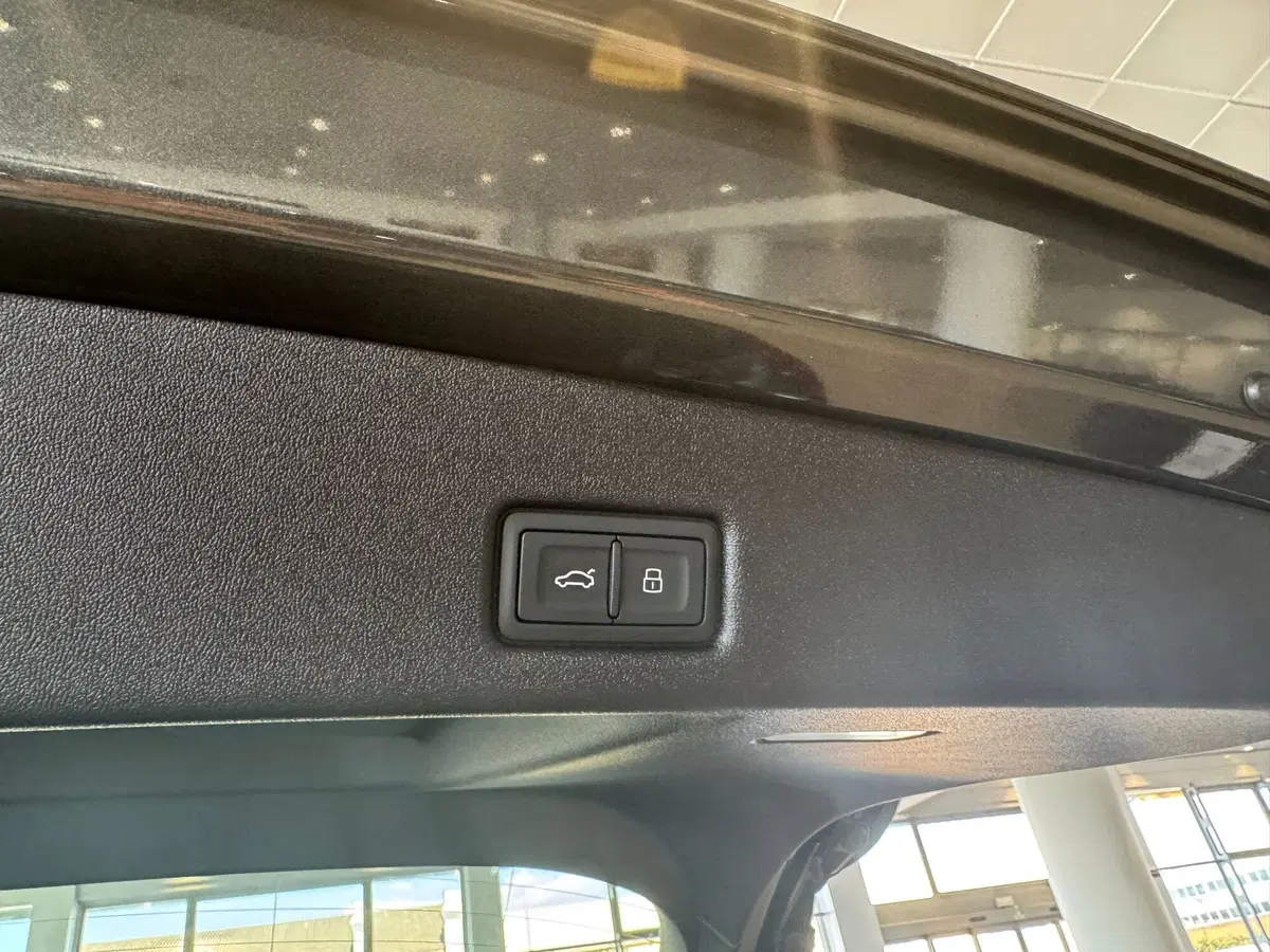 Audi Q5 Sportback nuova a Firenze (9)