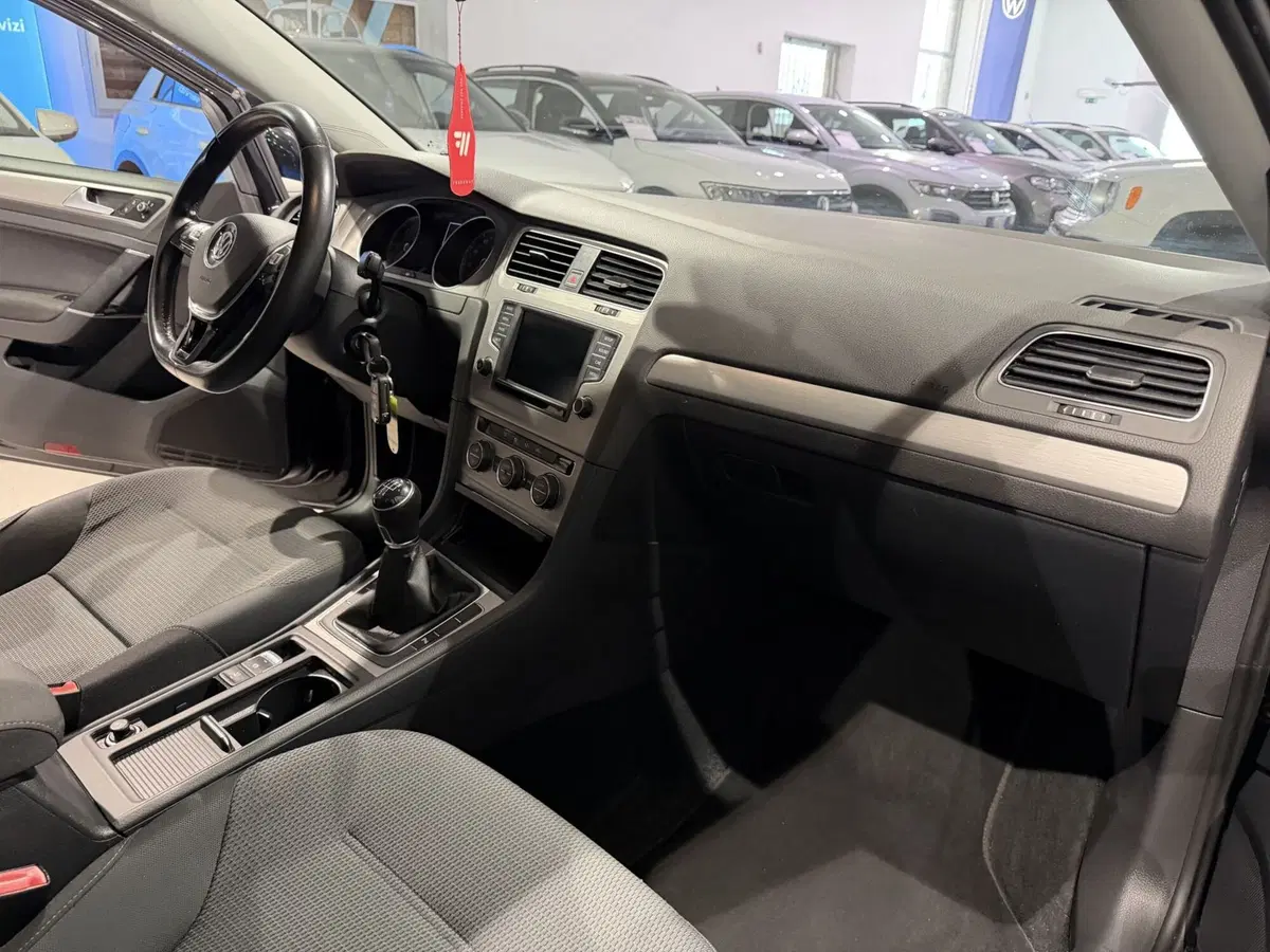 Volkswagen Golf usata a Genova (10)