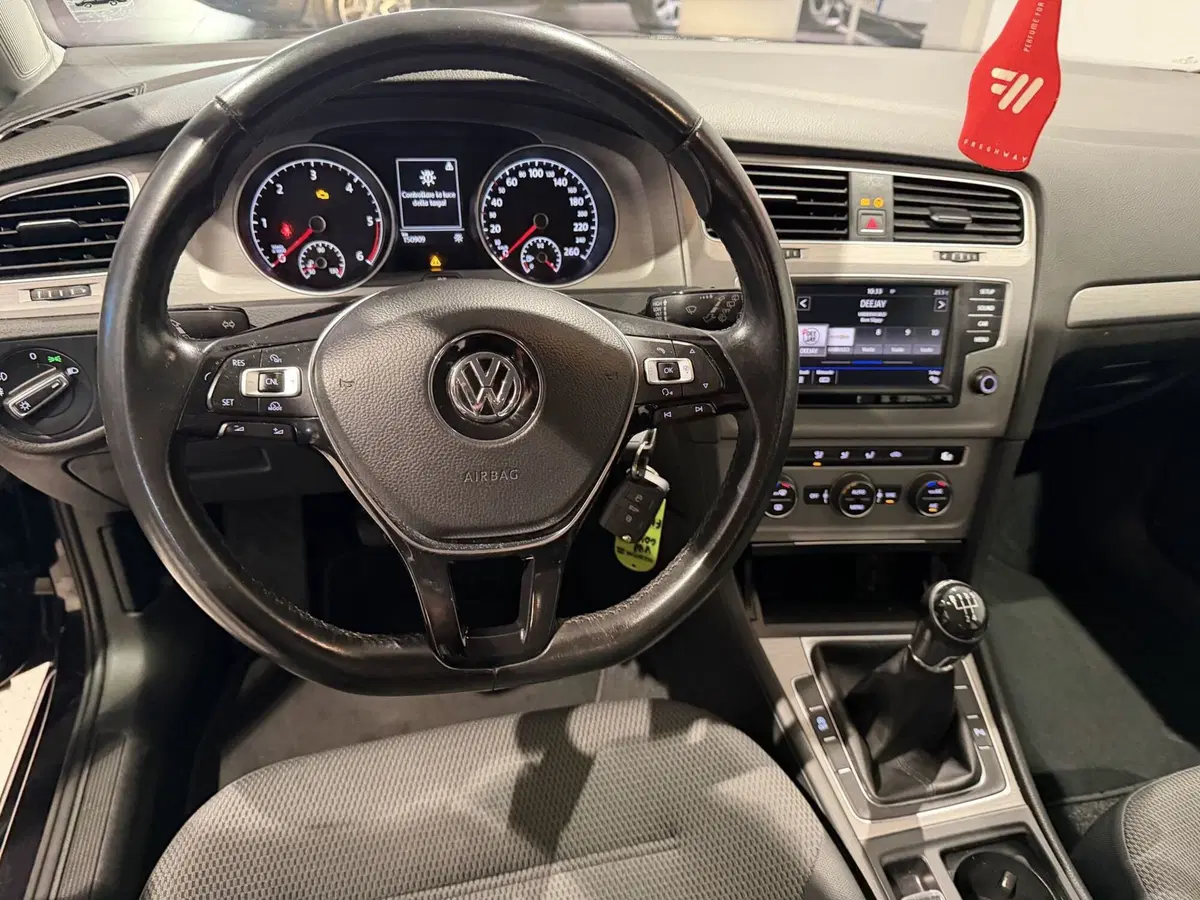 Volkswagen Golf usata a Genova (11)