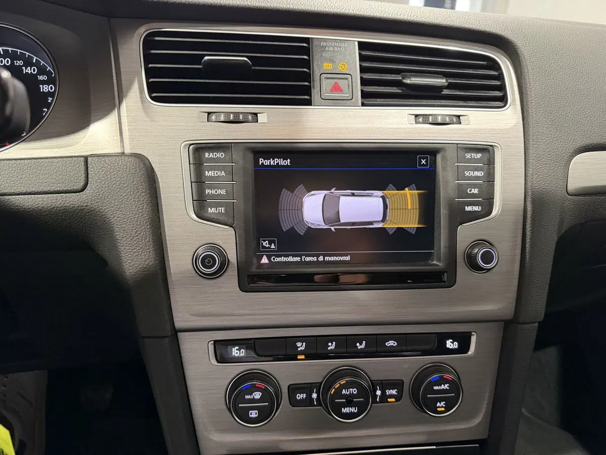 Volkswagen Golf usata a Genova (13)