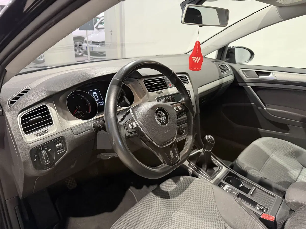 Volkswagen Golf usata a Genova (8)