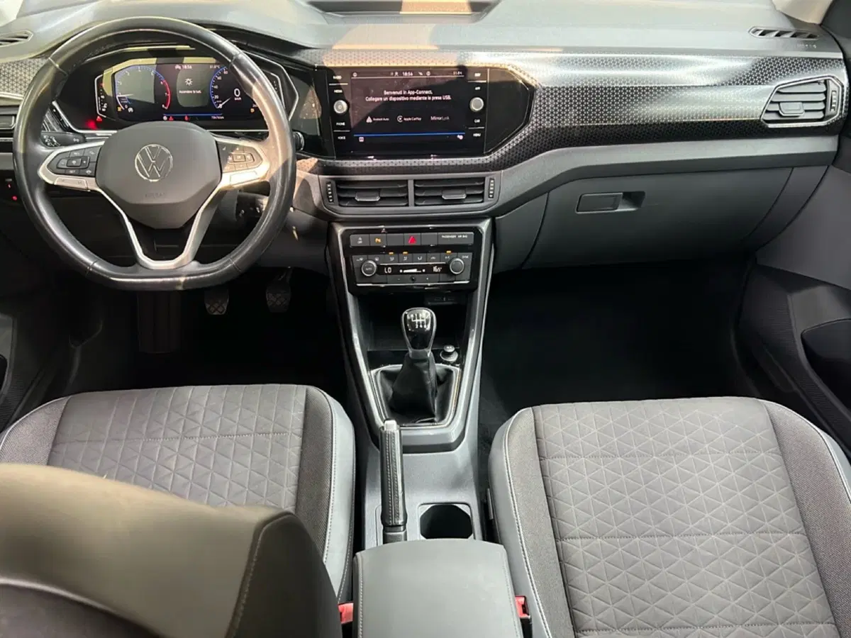 Volkswagen T-Cross usata a Roma (11)