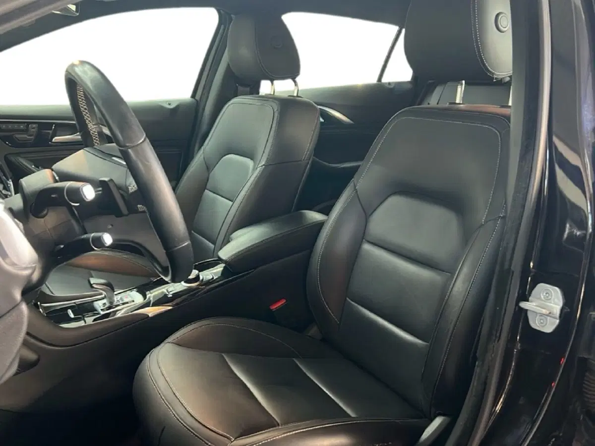Infiniti QX30 usata a Roma (12)