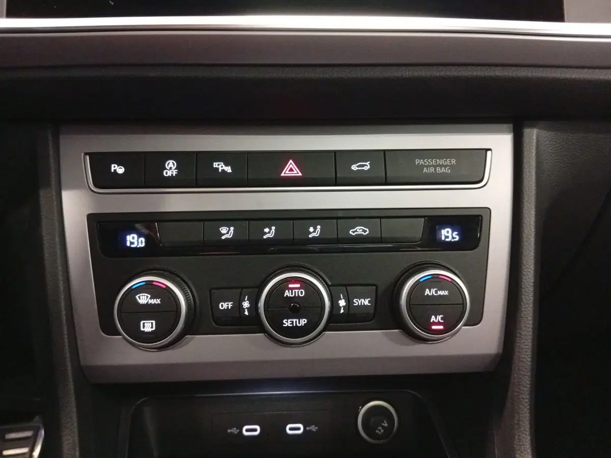 SEAT Ateca usata a Varese (13)