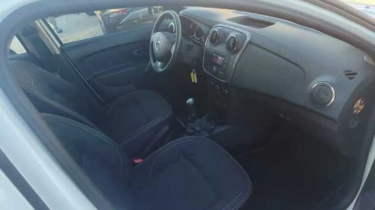 Dacia Sandero usata a Firenze (11)