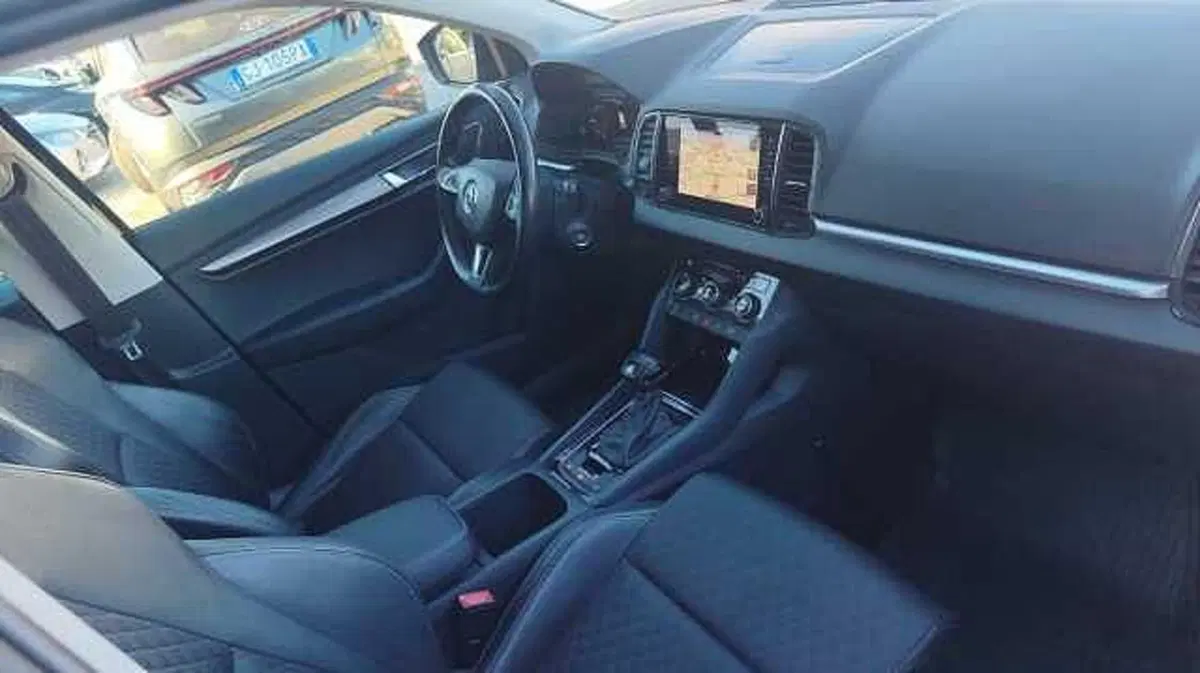 Skoda Karoq usata a Firenze (11)