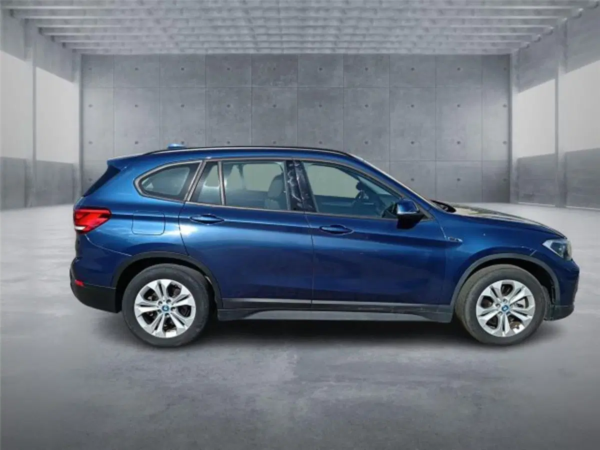 BMW X1 usata a Bari (7)