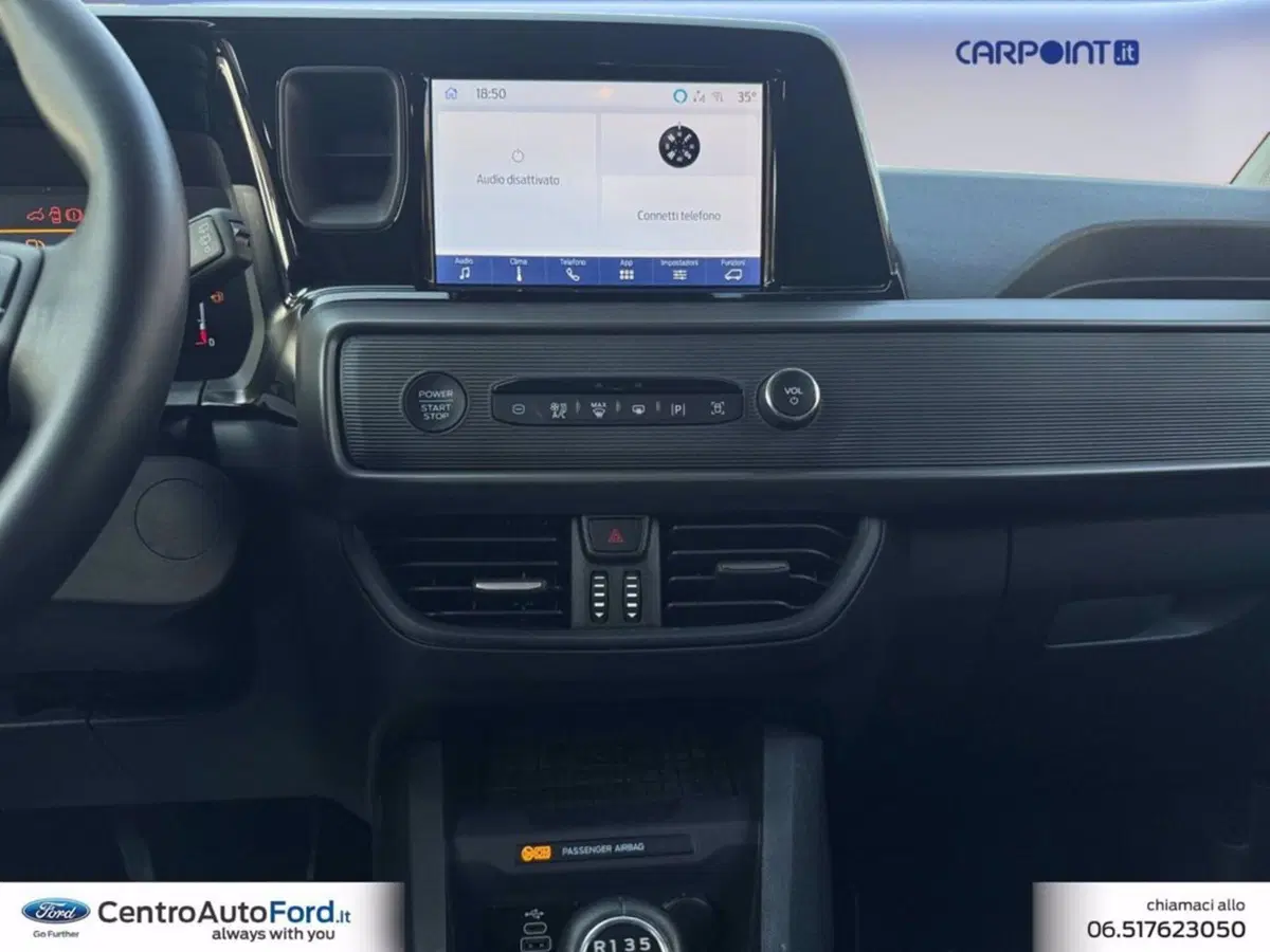 Ford Tourneo Courier usata a Roma (11)