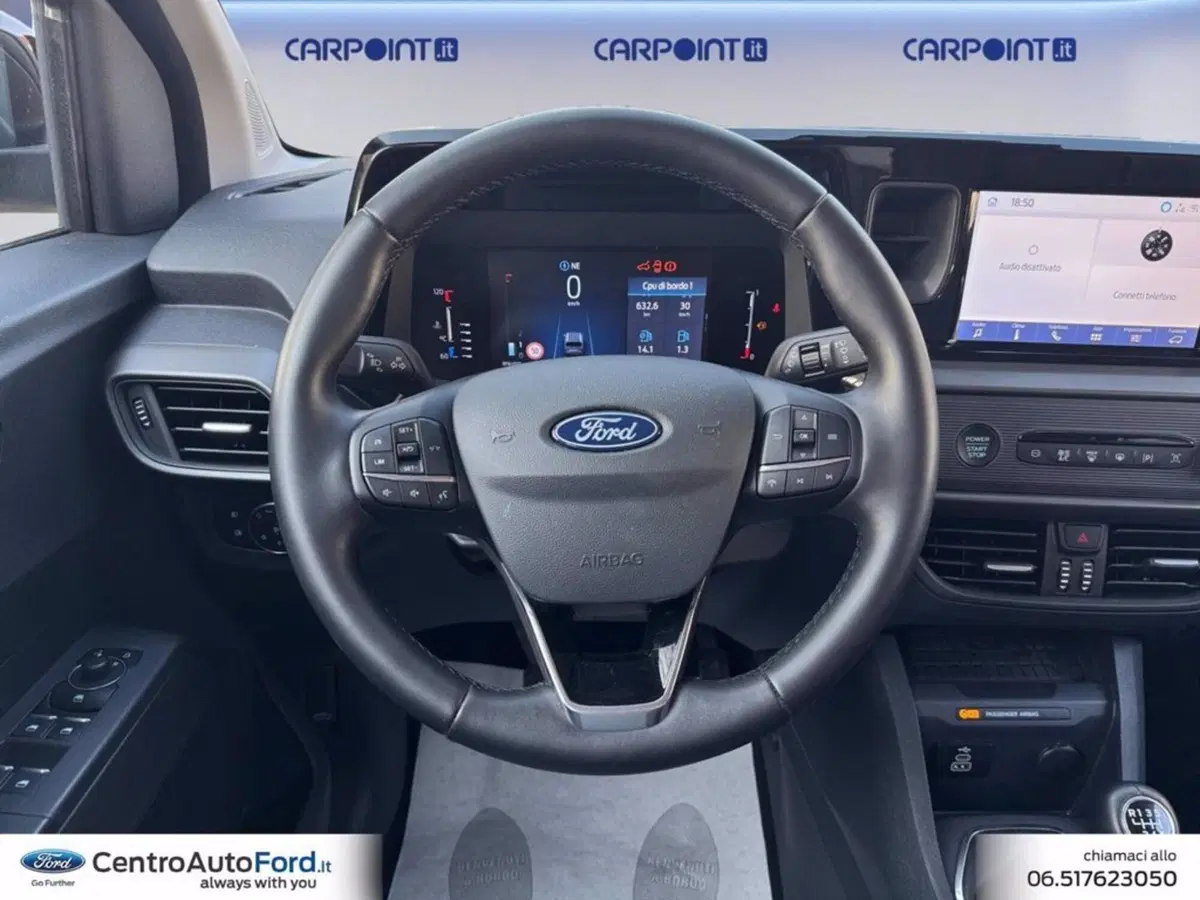 Ford Tourneo Courier usata a Roma (12)