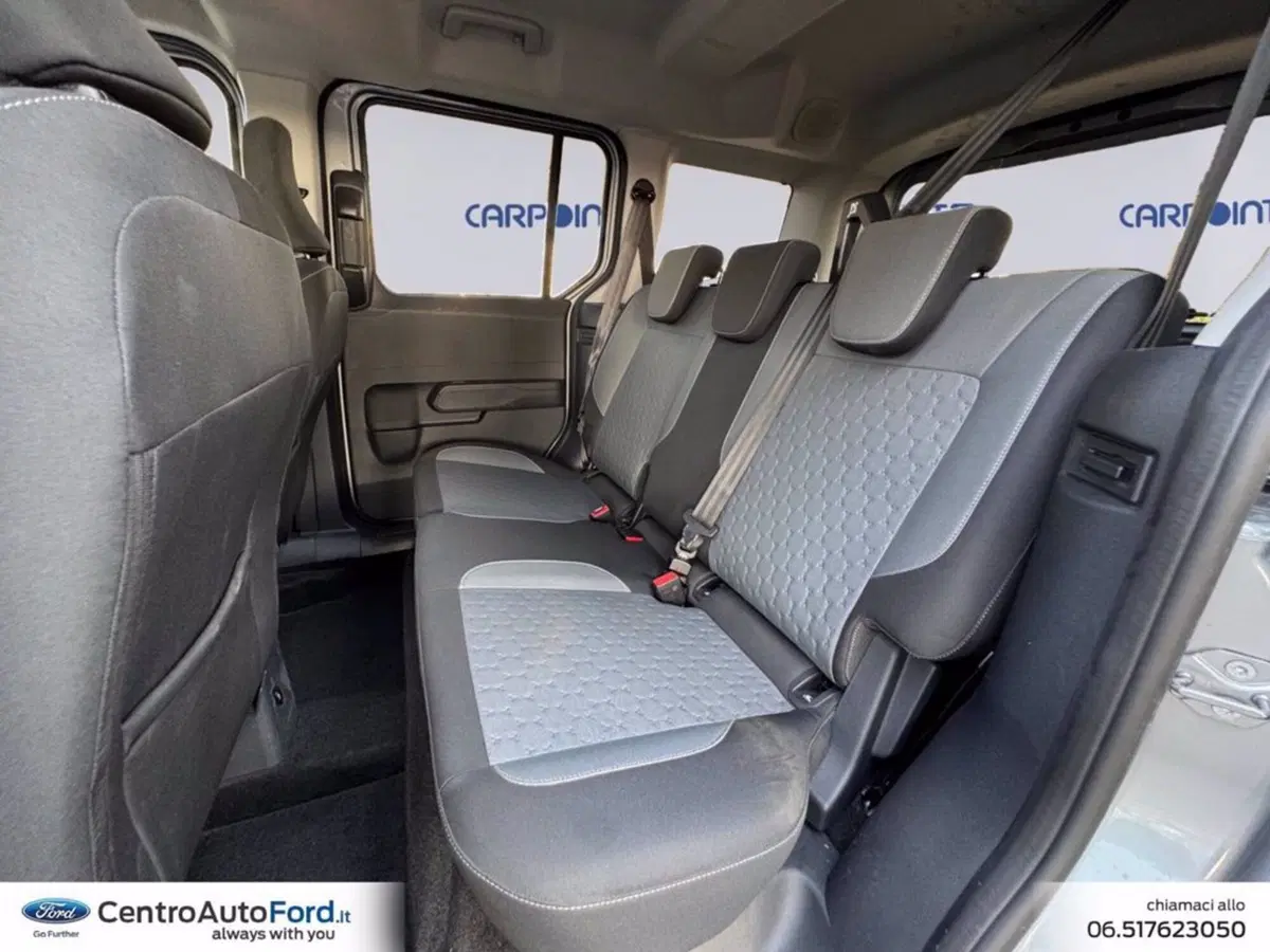 Ford Tourneo Courier usata a Roma (13)