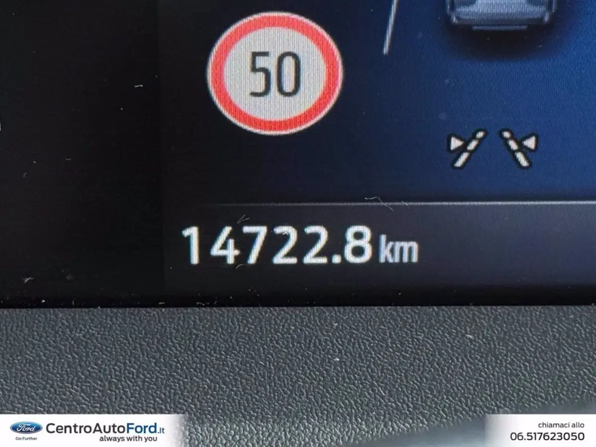 Ford Tourneo Courier usata a Roma (16)