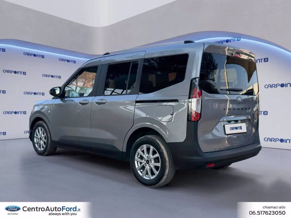 Ford Tourneo Courier usata a Roma (3)
