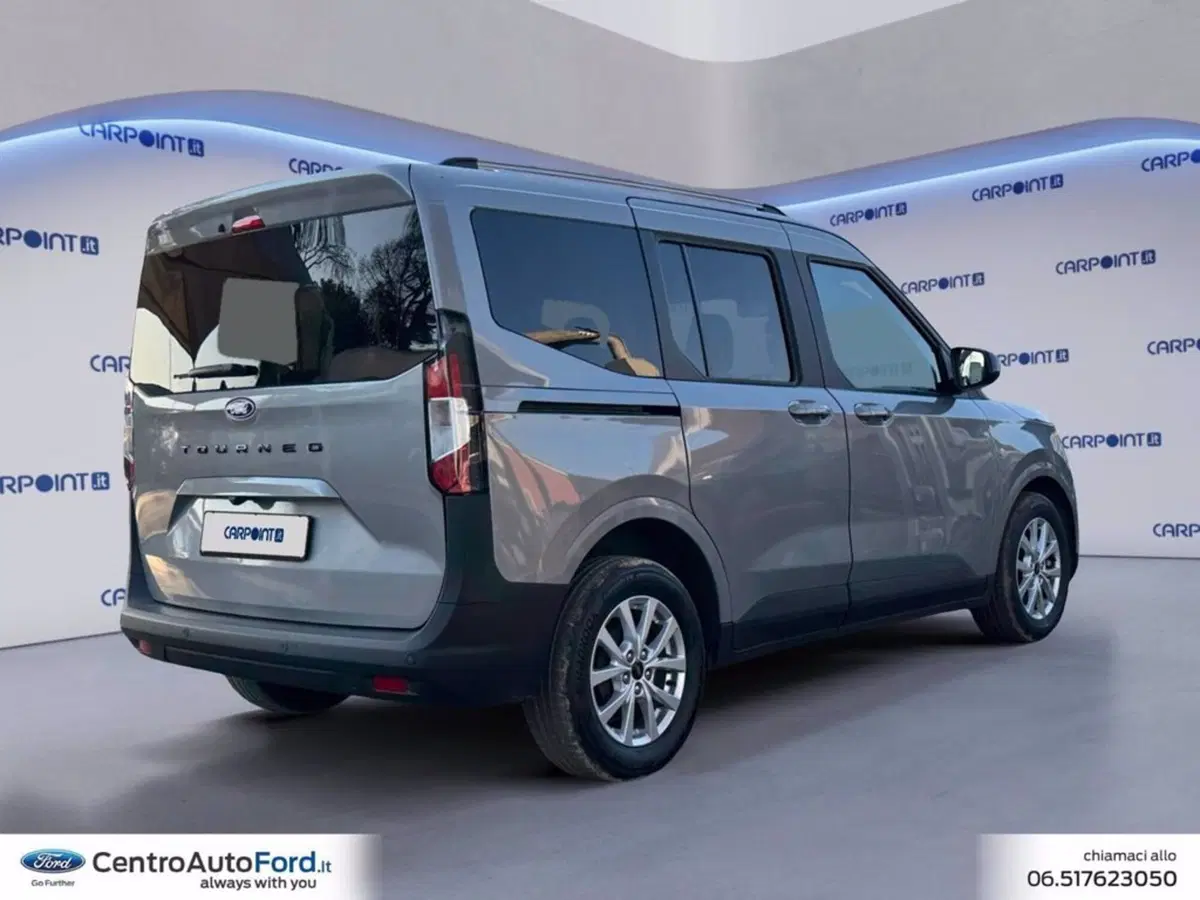 Ford Tourneo Courier usata a Roma (5)