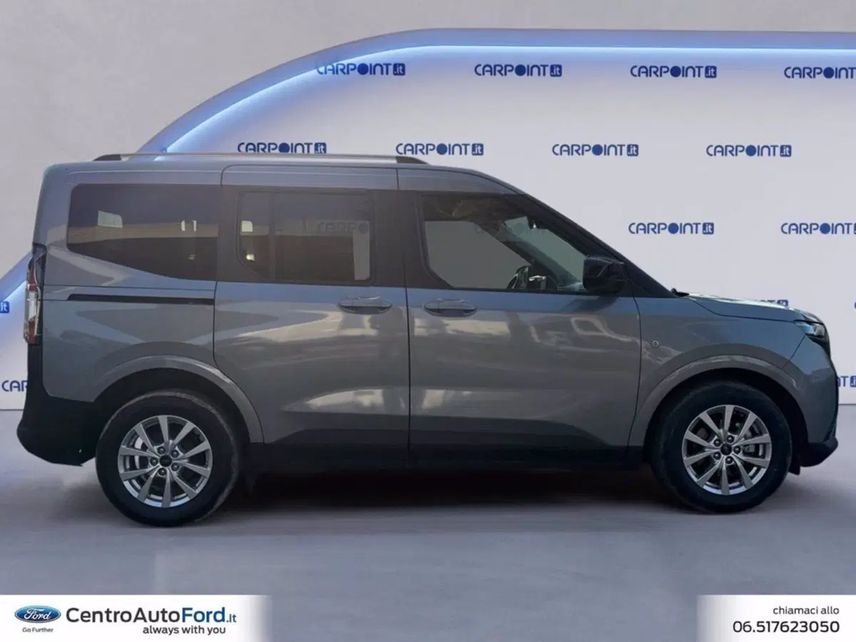Ford Tourneo Courier usata a Roma (6)