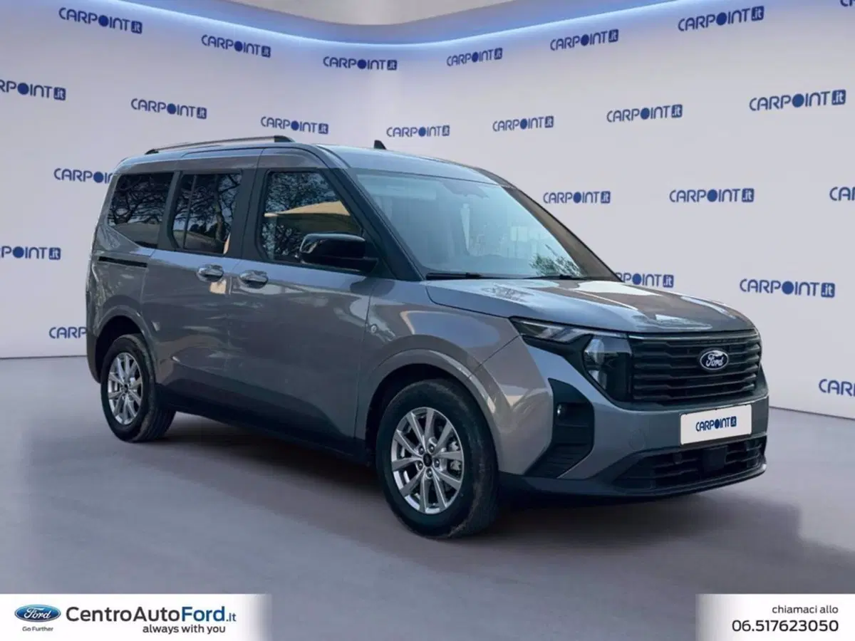 Ford Tourneo Courier usata a Roma (7)