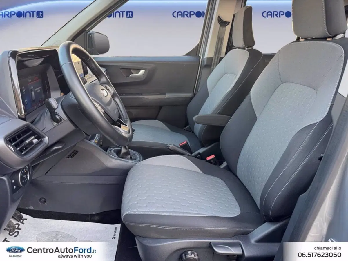 Ford Tourneo Courier usata a Roma (9)