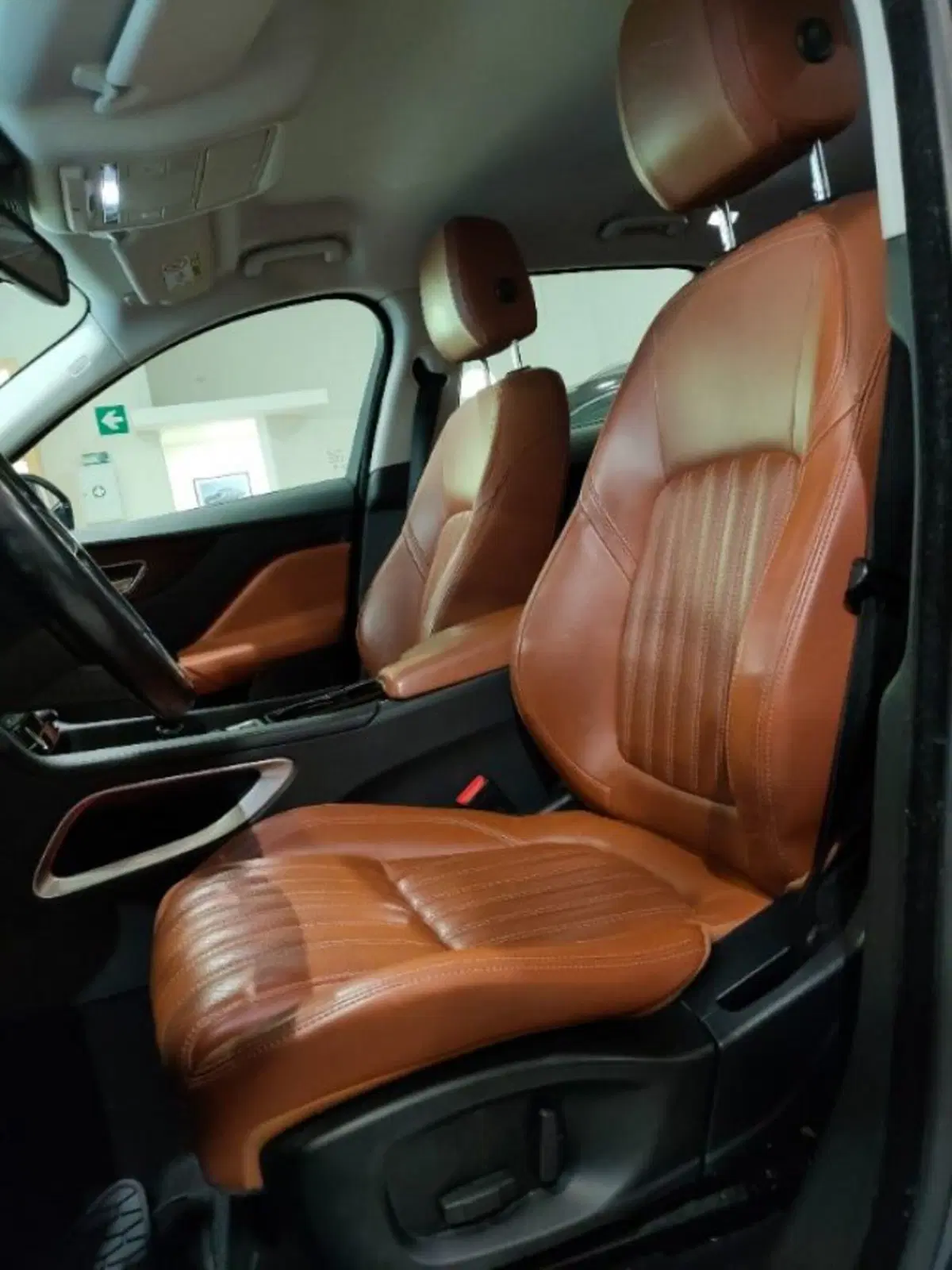 Jaguar F-Pace usata a Firenze (12)