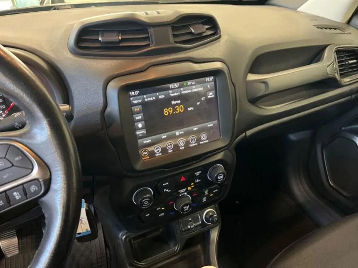 Jeep Renegade usata a Vercelli (12)