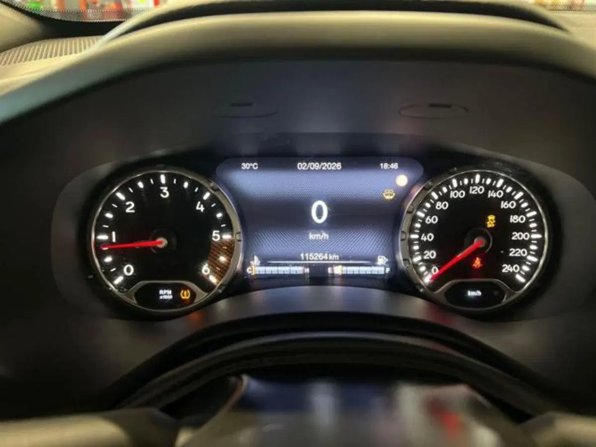 Jeep Renegade usata a Vercelli (13)