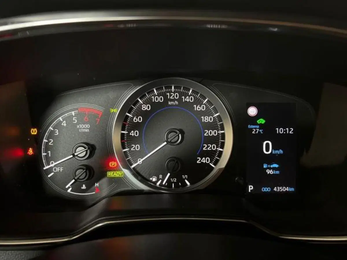 Toyota Corolla Touring Sports usata a Vercelli (13)