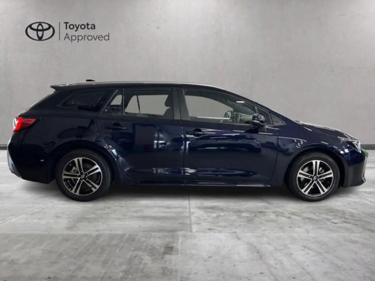 Toyota Corolla Touring Sports usata a Vercelli (14)