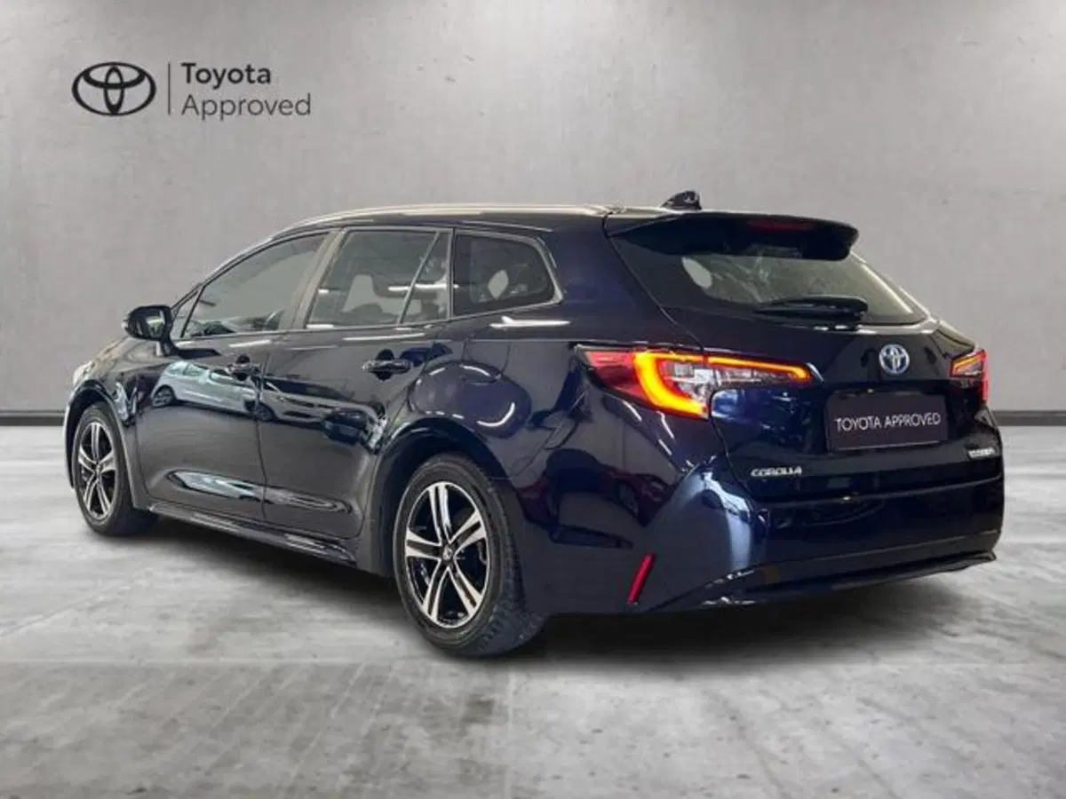 Toyota Corolla Touring Sports usata a Vercelli (16)