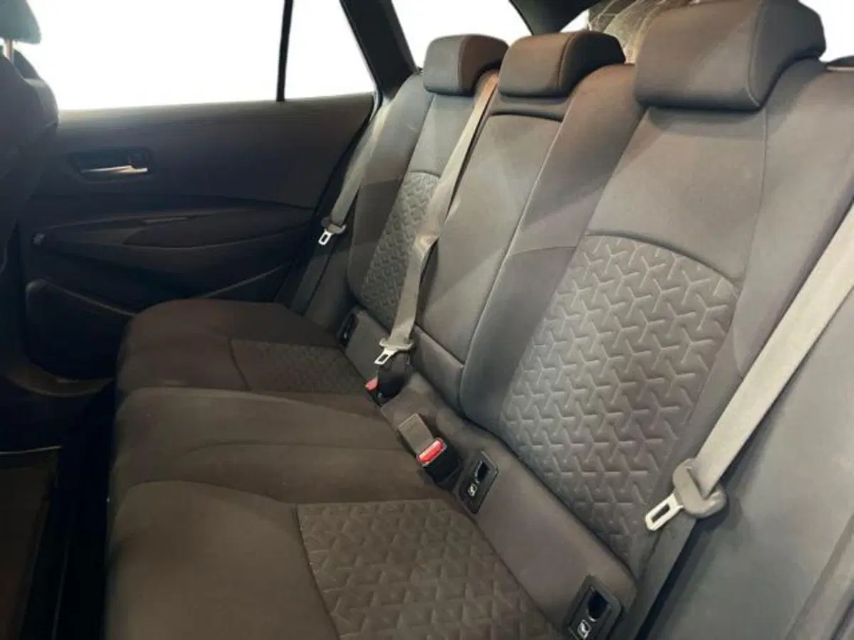 Toyota Corolla Touring Sports usata a Vercelli (8)