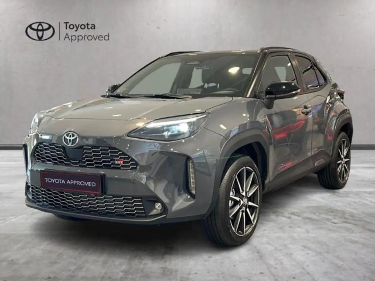 Toyota Yaris Cross nuova a Vercelli