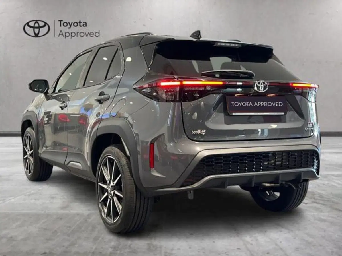 Toyota Yaris Cross nuova a Vercelli (15)